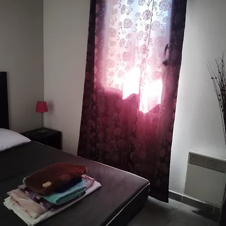 Le Domaine Du Golf ***. Lieu-dit Launac-le-vieux 1 Chemin De L'aire 34690 Casa de Férias *